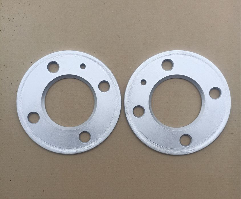 Фланци 4х100 за Фолксваген,Хонда,Опел,Рено,Сеат 2броя