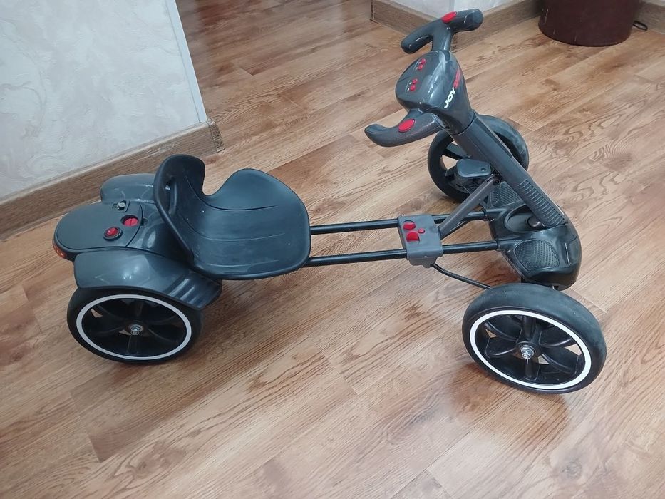 Детский car sotiladi