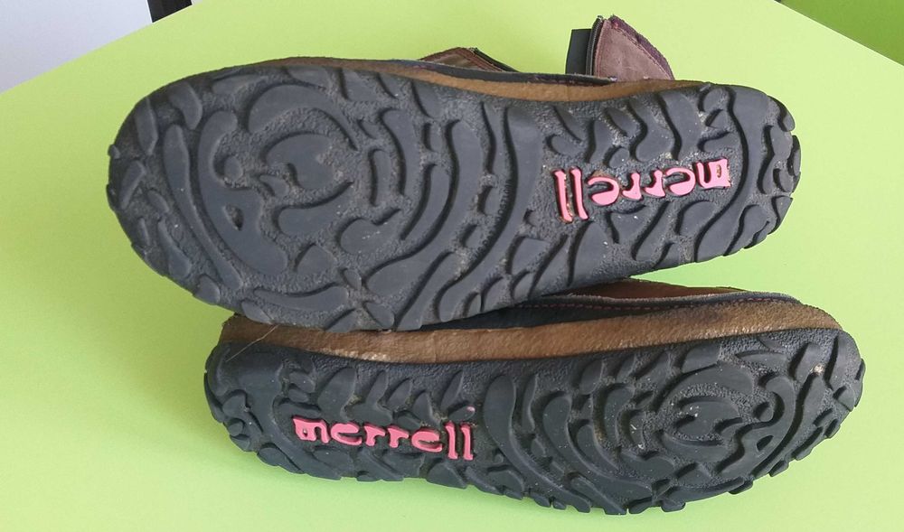 Продавам зимни обувки Merrell