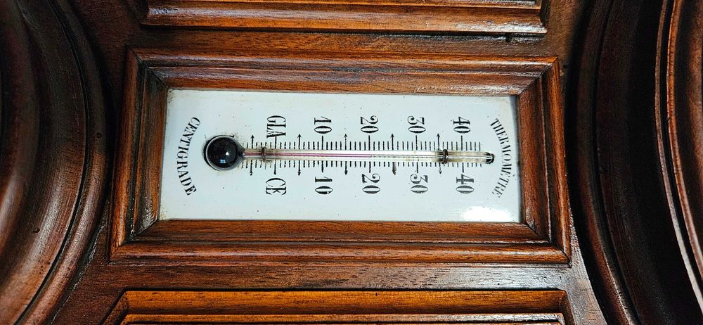 Ceas de perete francez cu barometru si termometru, anii 1900