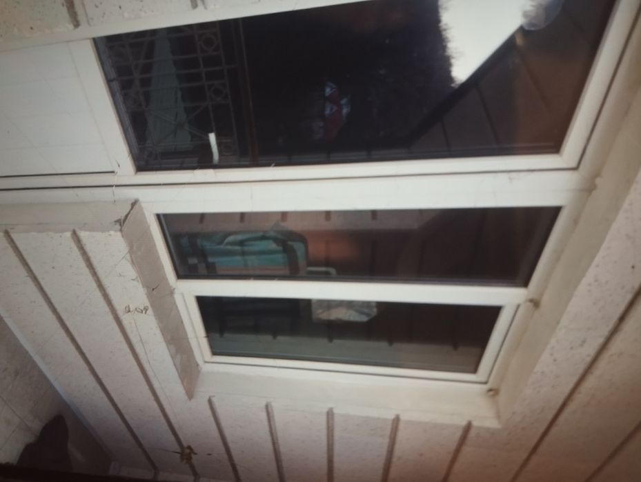 Продам двери окна навес брусчатка