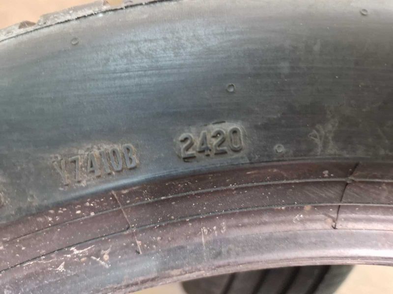 2 Pirelli R18 225/50
летни гуми
DOT2420