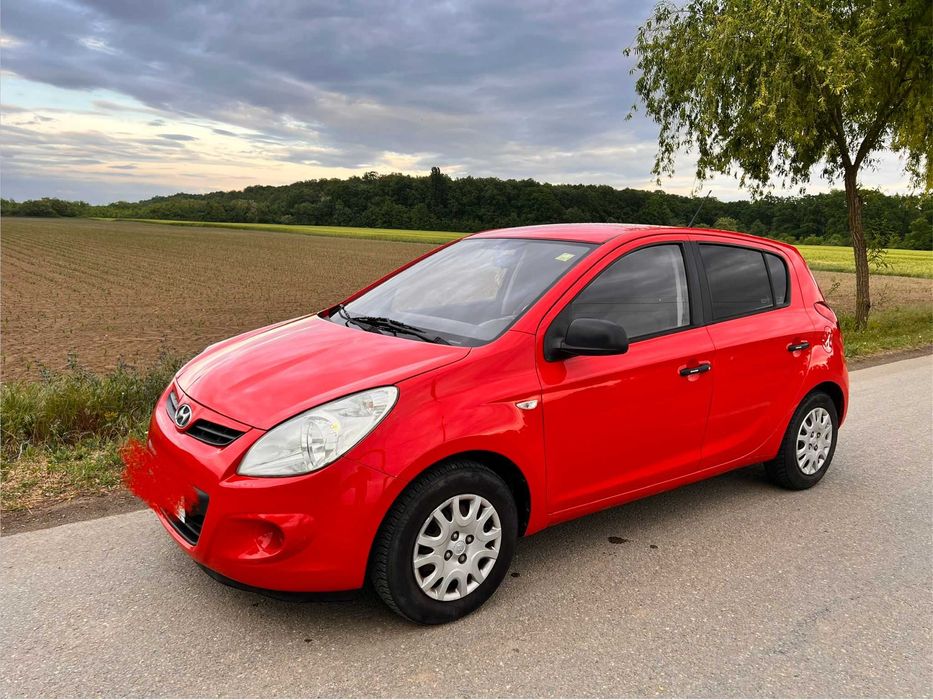 Hyundai i20 • 2009 • Benzină 1.3