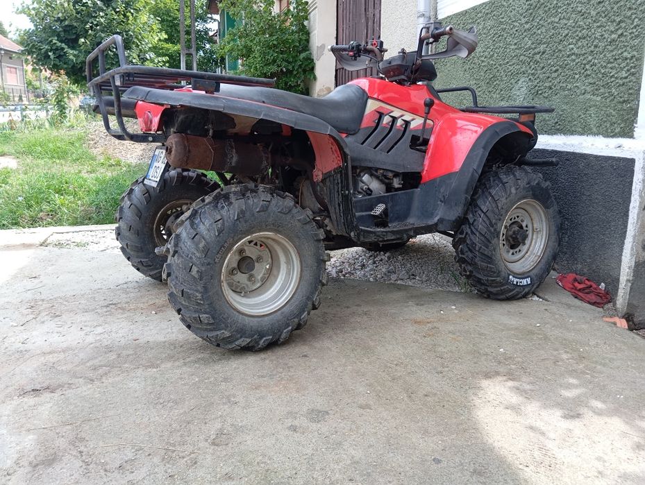 Atv linhai 300 4x4 la manetă