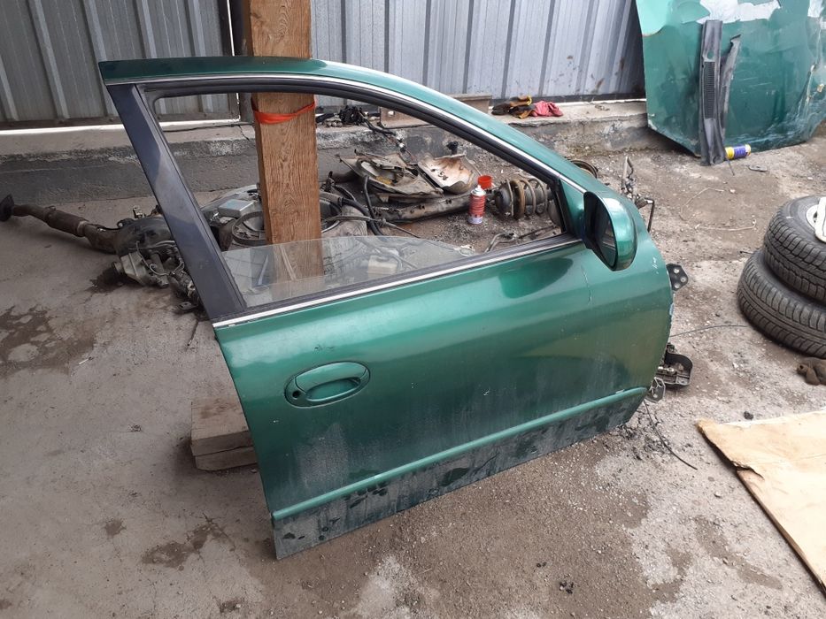 Двери на Hyundai Avante 1998