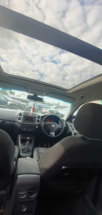 Dezmembrez Vw Tiguan motor 2.0 tdi an 2008 cod motor cba cbab 140 cp cutie de viteza manuala cutie de transfer grup diferential spate Haldex turbina