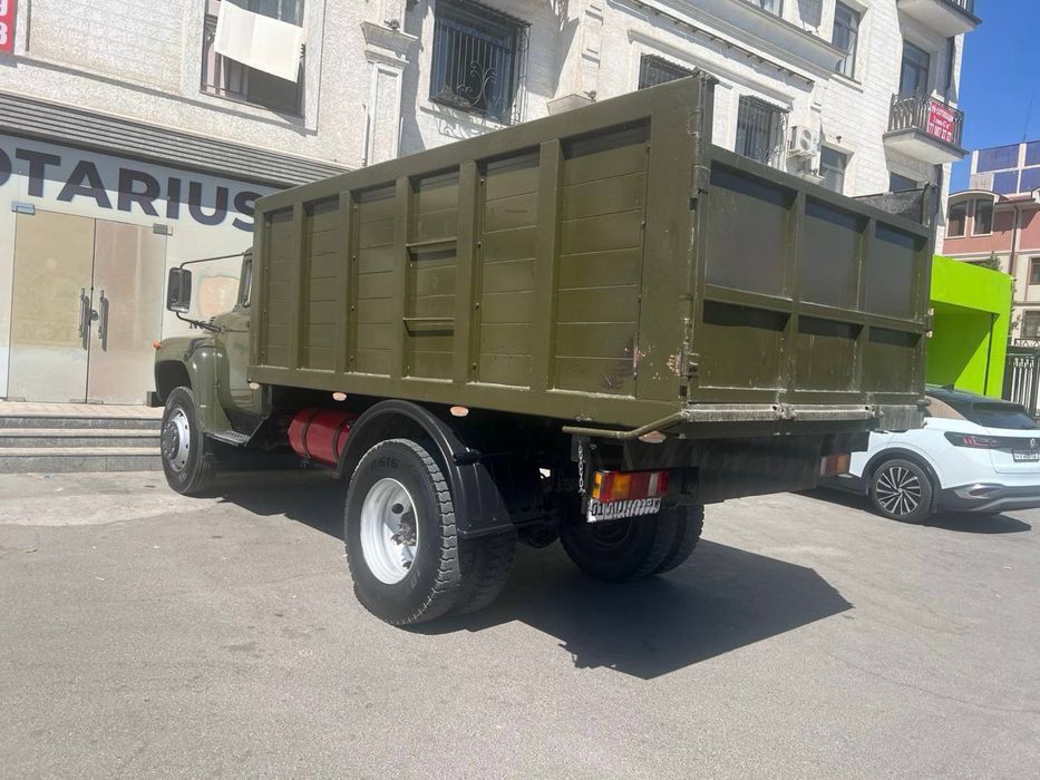 ZIL-138 yuk mashinasi sotiladi, 1974-yil, xaki rang, a’lo holatda