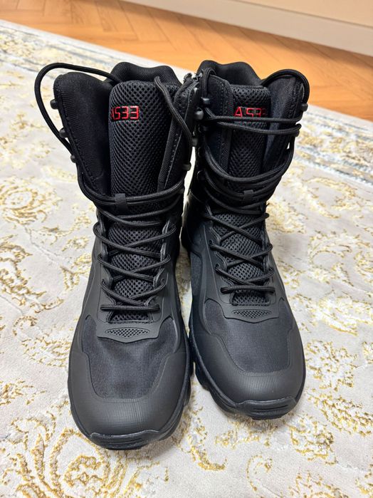 Ботинки новые 44-45