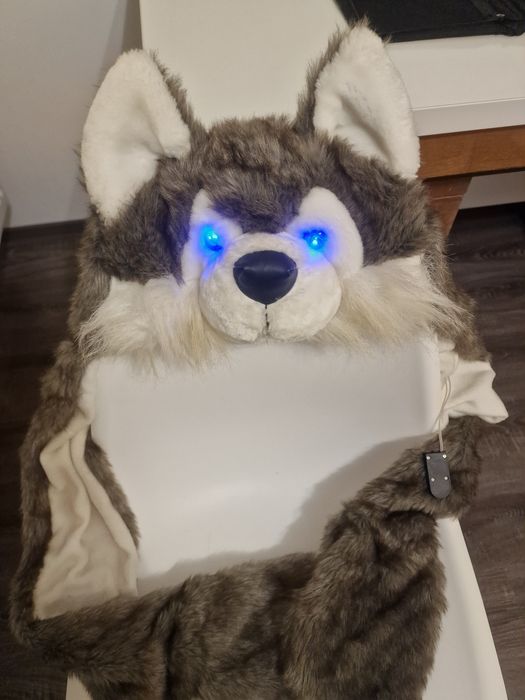 Căciulă în formă de lup