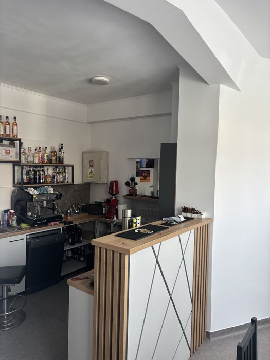 De vanzare sau de inchiriat spatiu comercial!