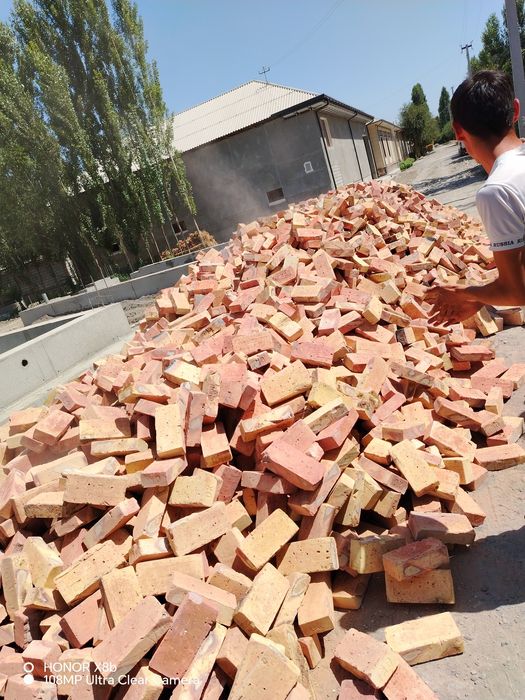 Rishton sifatli ğishtlari,cheklanmagan miqdorda,