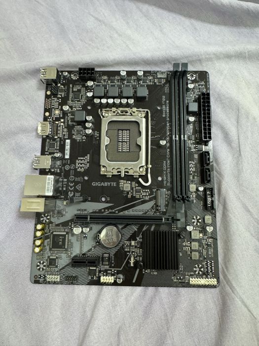 Материнская плата Gigabyte H610M K DDR4 (LGA 1700) Rev 2.0