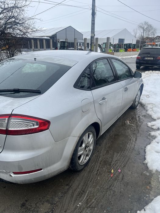 Ford mondeo 2011 2.0 diesel 6 trepte masina nu are nici o problema