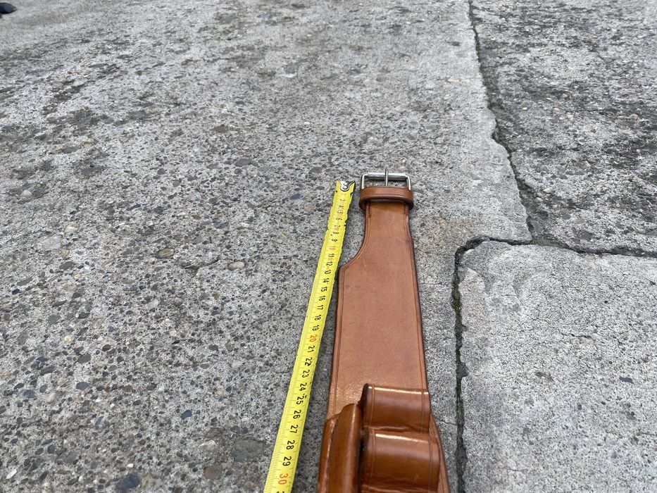 Cartusiera din piele pentru vanatoare