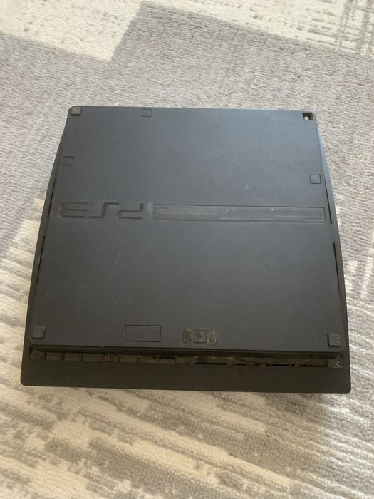 Playstation 3 500gb+40 ta uyin+2 ta joystick