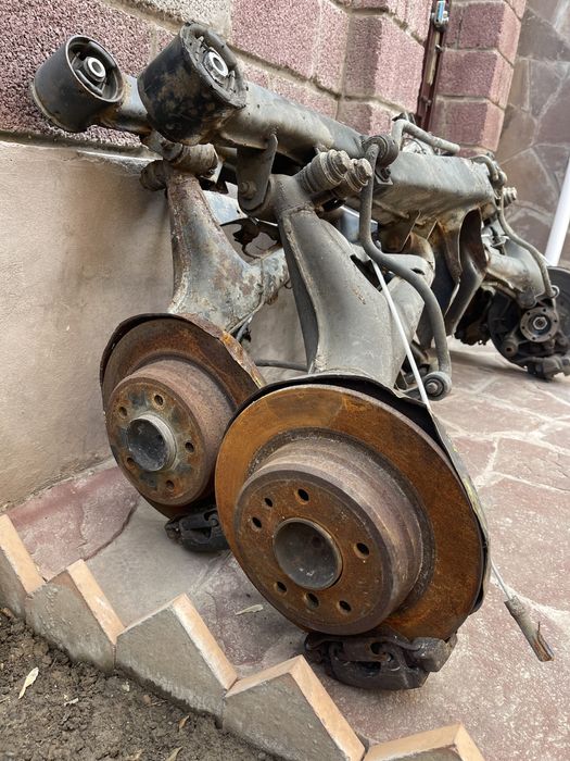 Задняя балка на BMW e34