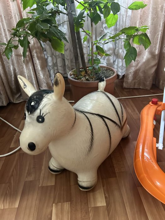 Продаю детские ходунки