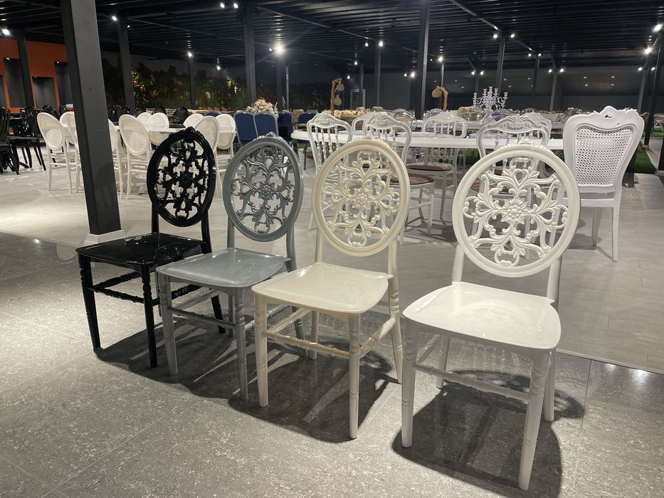 Scaune chiavari evenimente 41 lei+tva