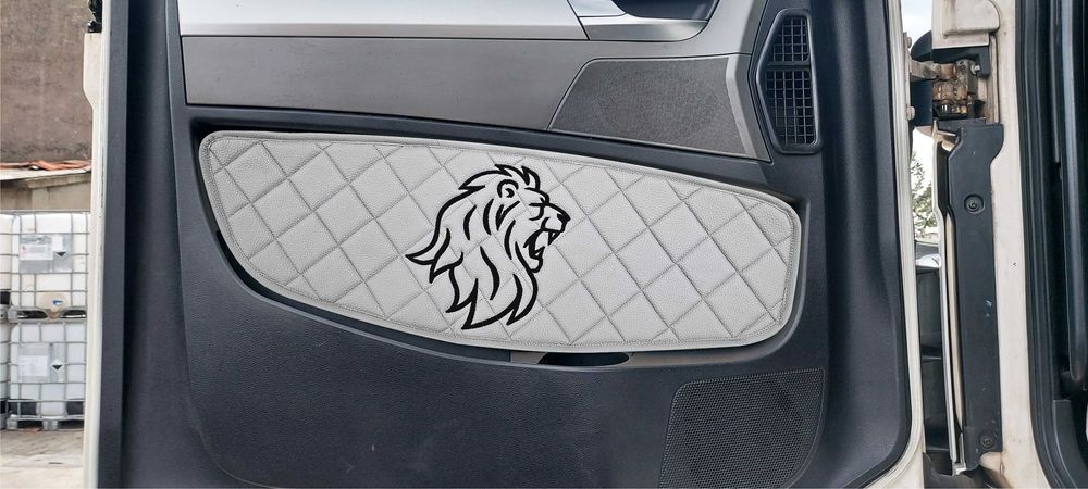 Кожи за врати за МАН ТГХ ТГС от 2010-та до 2019-та година сиви