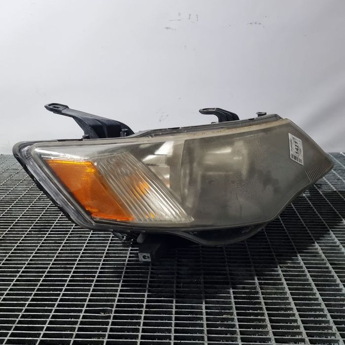Far Dreapta Mitsubishi Outlander 2009 - 2012 SUV 4 Usi (1411) Cu lupă