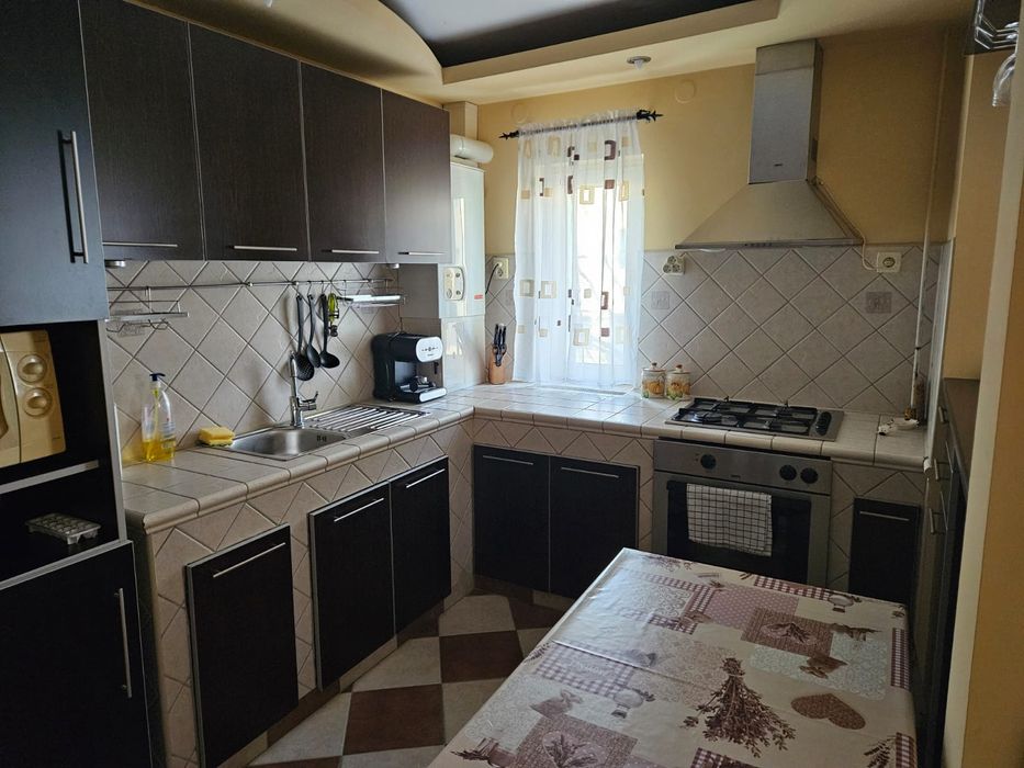 Apartament 3 camere de inchiriat