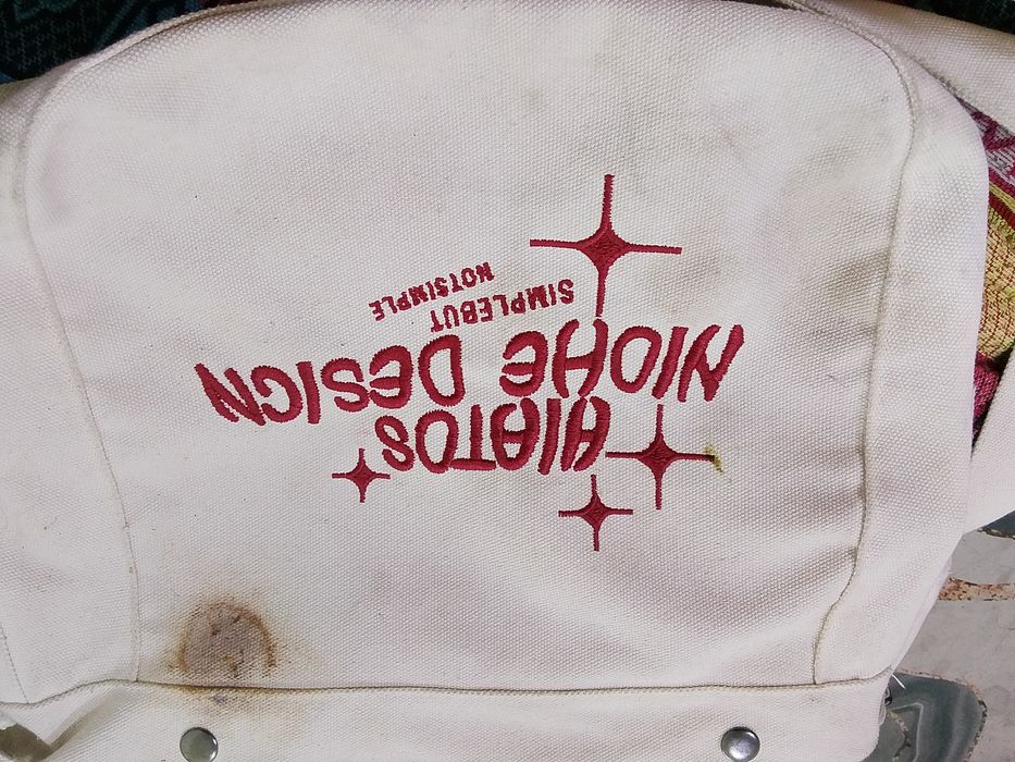 Суммка через плечо, в отличном состоянии.
