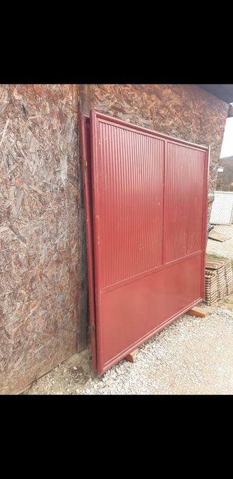 Poartă metalică de vanzare