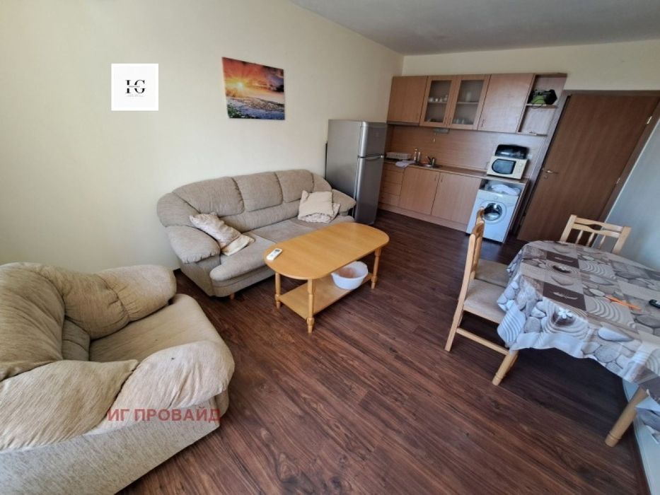 Продава се Тристаен апартамент в с. Равда, Област Бургас - 78 кв.м за 1052 €/кв.м - Снимка #3