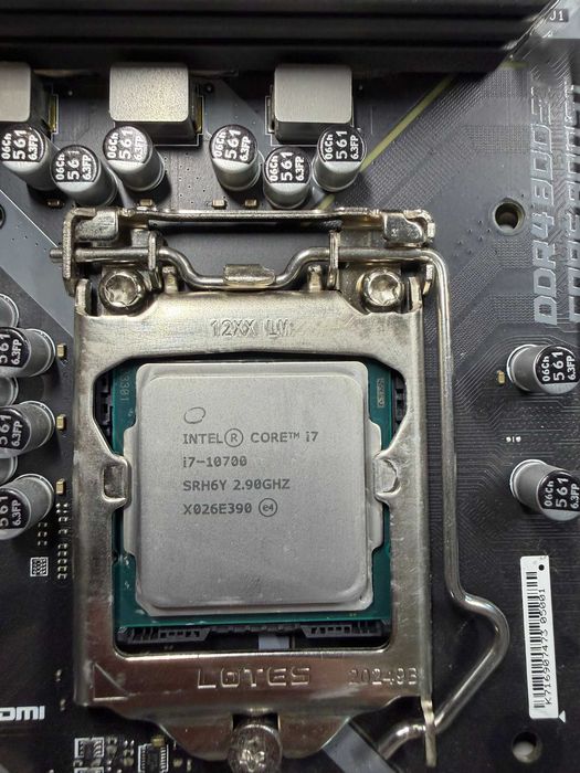 Procesor intel i7 10700 + placa de baza msi mag b460m