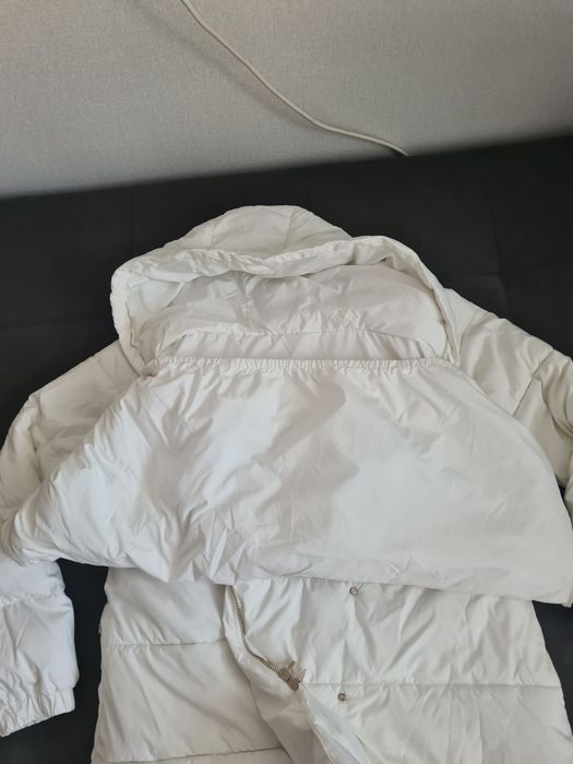 Пуховик сатылады Продам пуховик