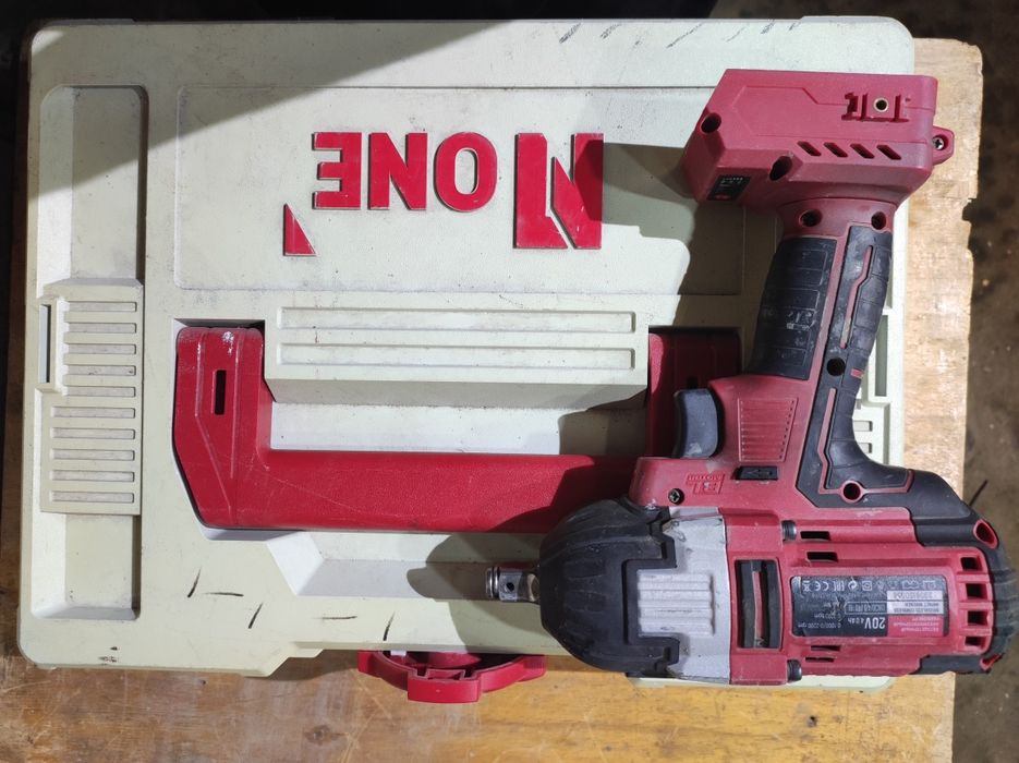 Продаётся рабочий профессиональный Гайковёрт.