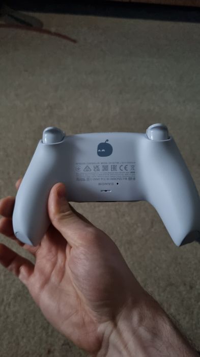 Vand controller PS5 Astro bot