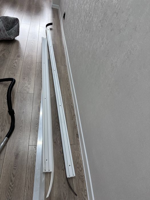 Карниз, люстра, құрылыс материалдары бесплатно