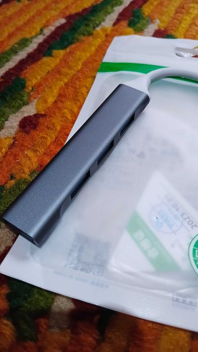 Hub USB 3.0 la 4 porturi USB 3.0