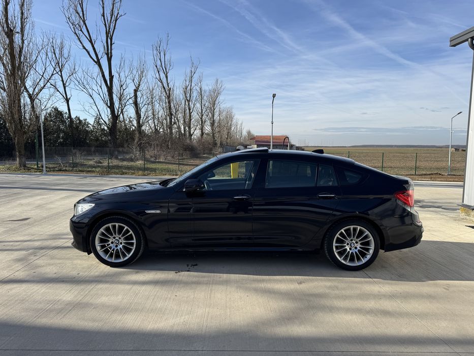 Bmw 530 2013 M Paket/X drive/pano/keyless/camere/distronic/dvd uri/rat