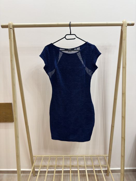 Оригинална рокля Guess