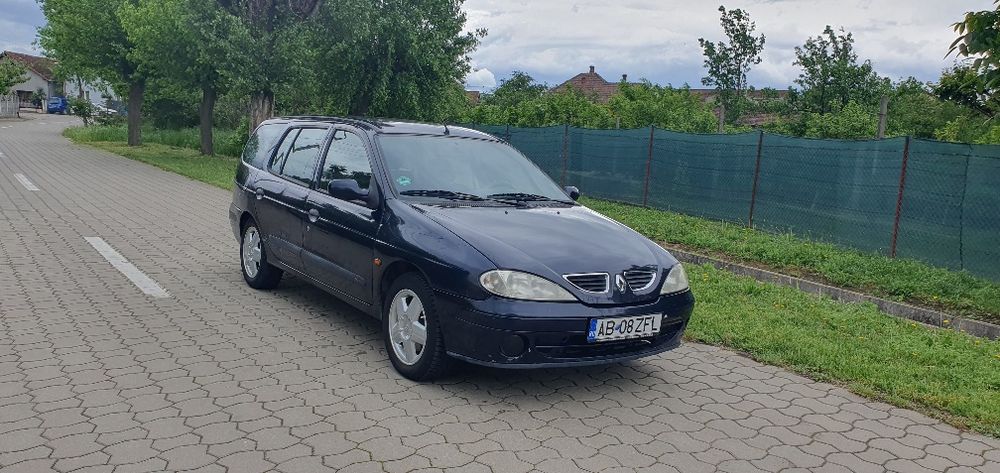 RENAULT Megane