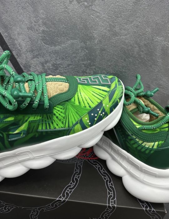 Versace Chain Reaction