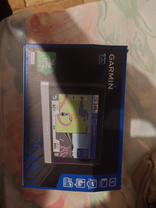 Vand GPS Garmin Nuvi 2548 LMTD  Nou, cu cutie și accesorii
