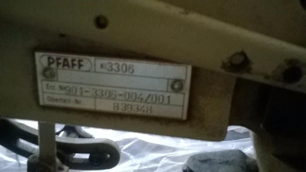 Професионална шевна машина копчарка