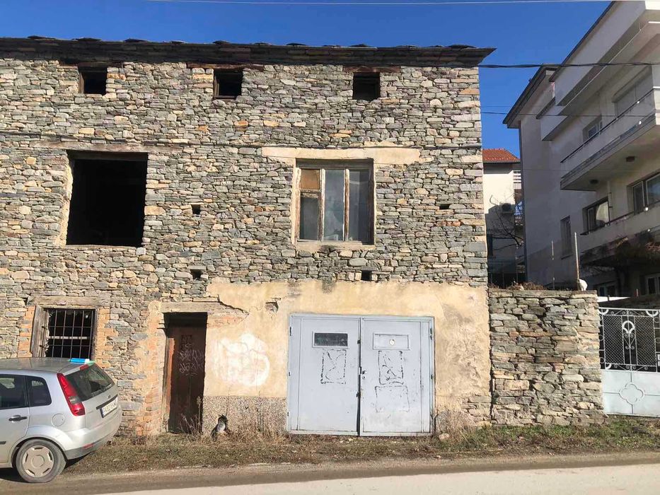 Продава се Къща в Пловдив, Център - 140 кв.м за 608 €/кв.м - Снимка #2