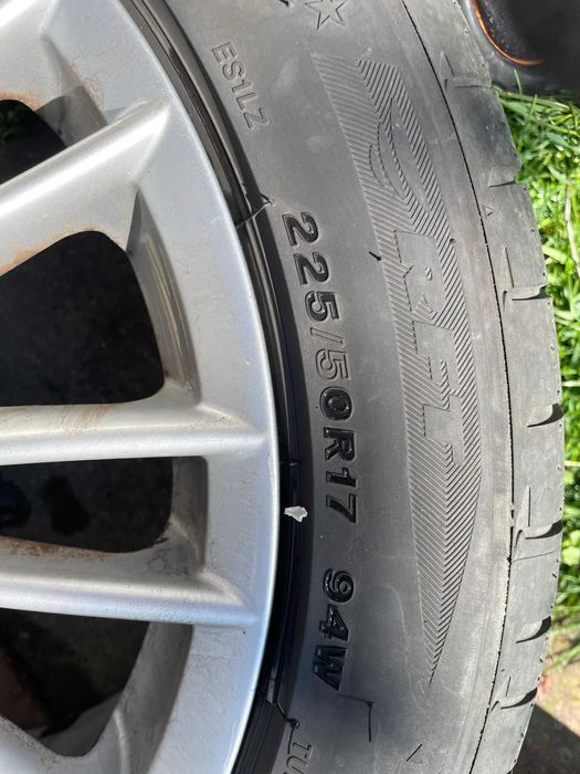 Jante cu cauciucuri r 17 alfa Romeo 159