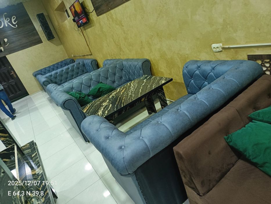 Kafe va restaranlar uchun mini divanlar