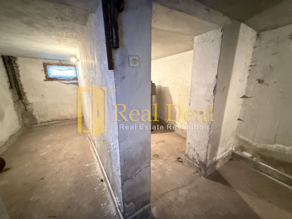 Продава се Къща в Перник, Клепало - 324 кв.м за 695 €/кв.м - Снимка #12