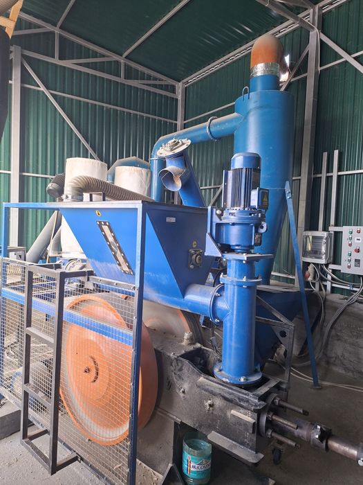 Linie brichete resturi vegetale si rumegus