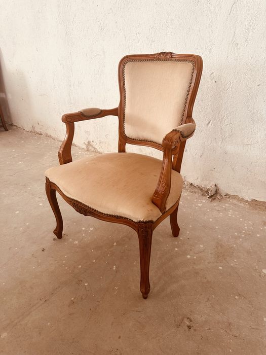 Антикварно кресло Louis XV – масивна дървесина, Франция/Швеция, 60–70-те