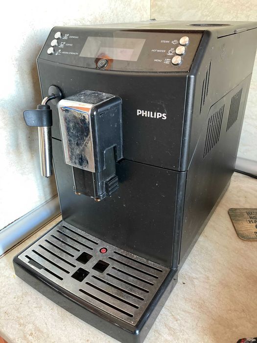 Продавам кафе машина Philips EP3510