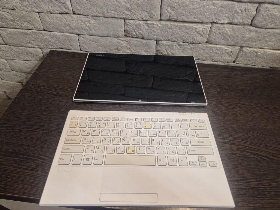 Планшет-Ультрабук 2 в1