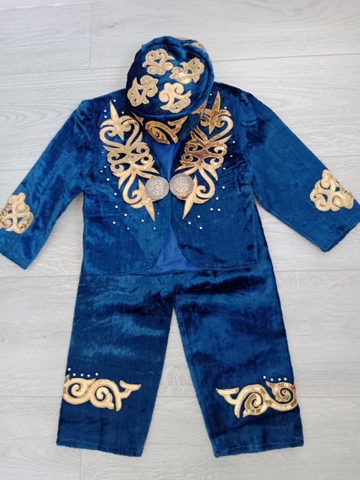 Нацкостюмы малышам