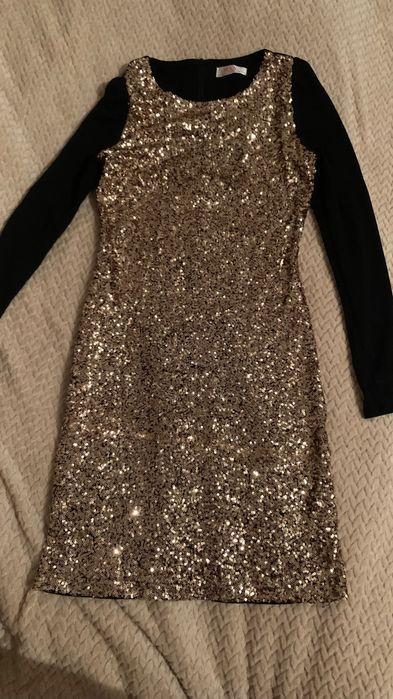 Платья на вечер и повседневные